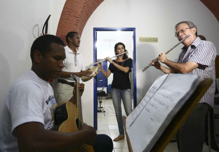 Uema abre processo seletivo para professor de Música EaD