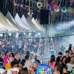 Chuva não impede foliões de curtirem o Carnaval em São João dos Patos