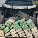Homem é preso com 59 tabletes de crack escondidos em fundo falso de veículo em Grajaú