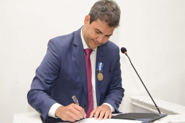 Contagem regressiva: Braide tem até 4 de abril para decidir se disputa o Governo do Maranhão