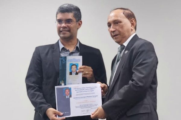 Guilherme Madeira conquista 1º lugar no Prêmio Luizão do TJMA